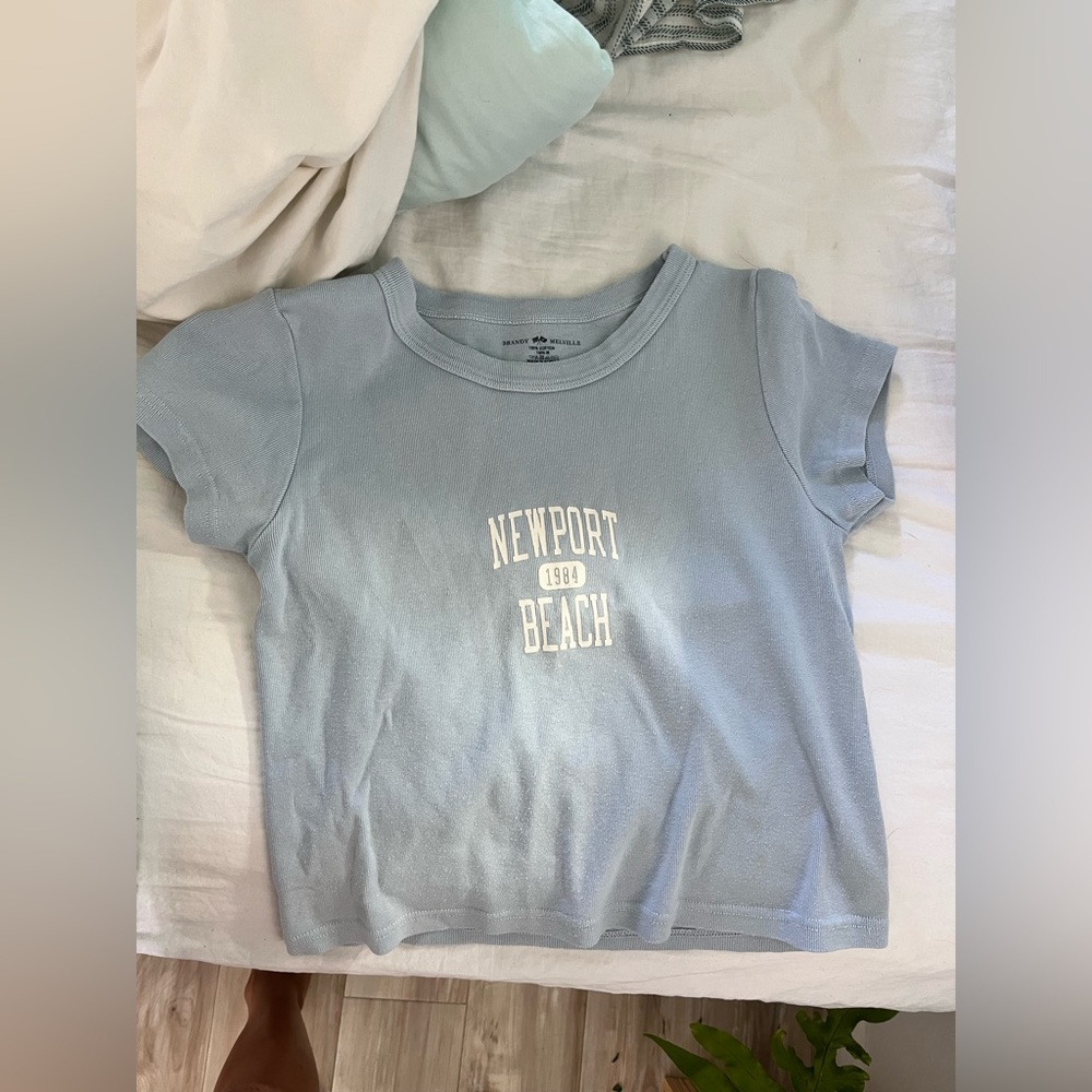 Brandy Melville baby tee (Newport Beach blue)